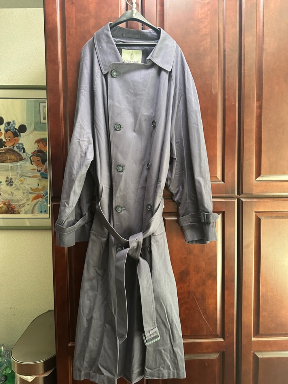 VIntage Classic London Fog Men's Double-Breasted Trench Coat Size:   44R